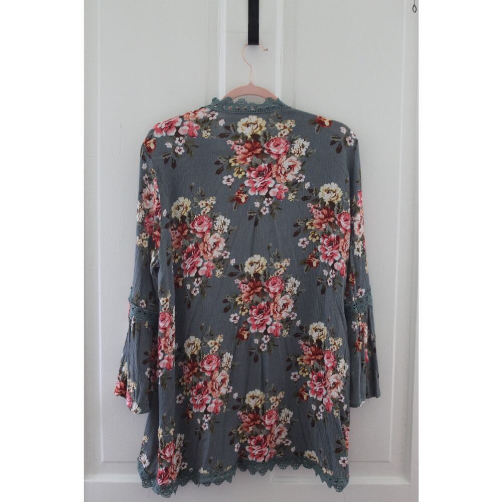 Women's Size Large Staccato Cardigan Lace border area sides Roses BOHO - Picture 4 of 8